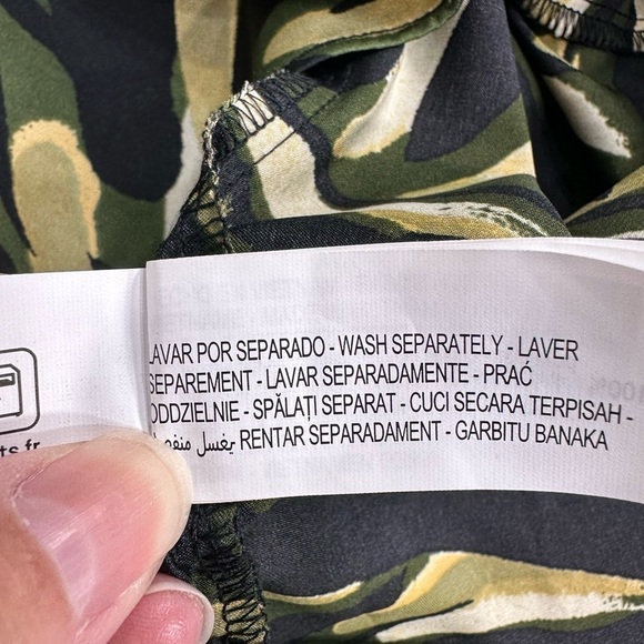 Zara print button down blouse shirt size M - Picture 11 of 14